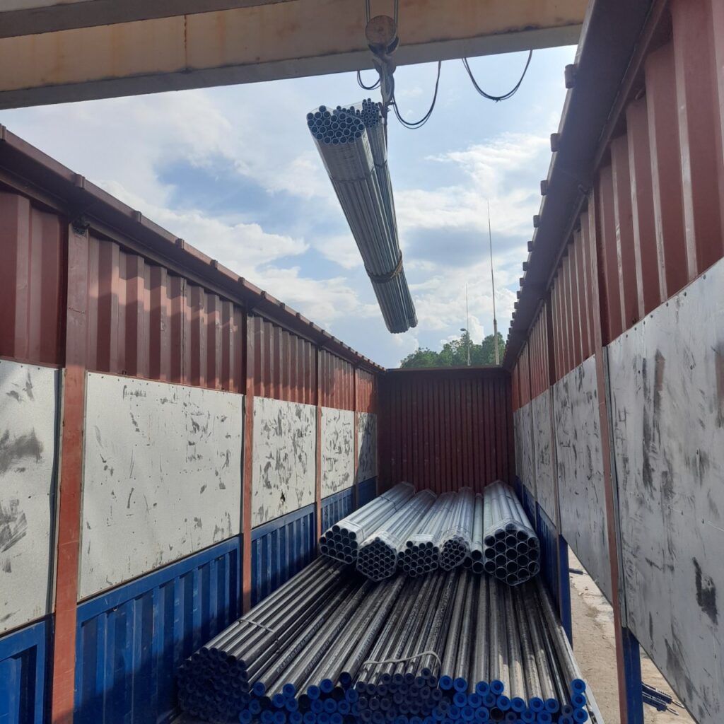 Xe container thùng bạt