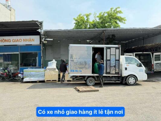 có xe nhỏ giao hàng ít lẻ tận nơi