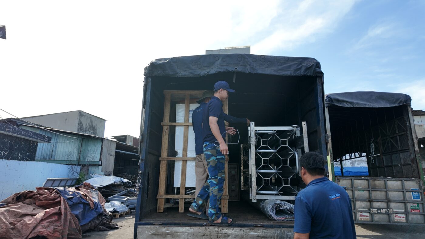Dịch vụ bốc xếp và nâng hạ hàng hóa tận nơi chuyên nghiệp