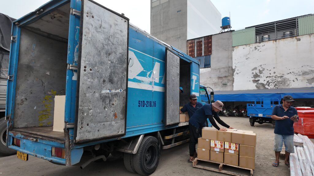 Xe tải chở hàng đi Tiền Giang xuất phát từ Đà Nẵng