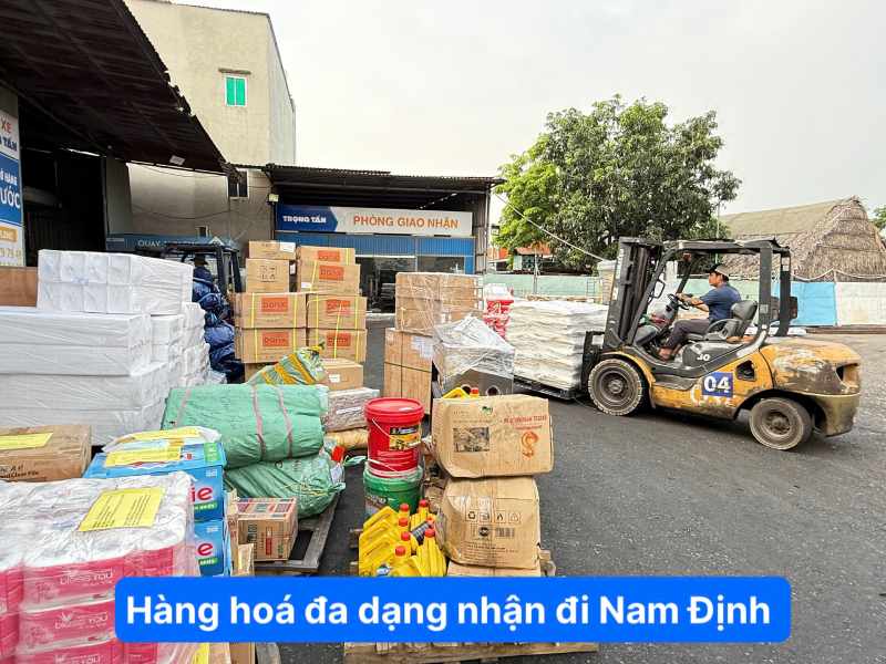 Hàng hóa đa dạng nhận hạng đi Nam Định