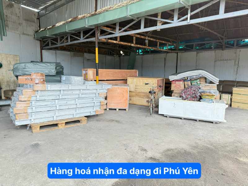 Hàng hóa nhận đa dạng đi Phú Yên