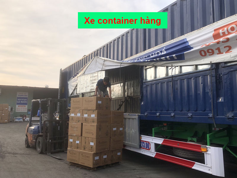 Xe container chở hàng