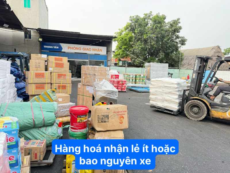 Hàng hóa nhận lẻ ít hoặc bao nguyên xe 