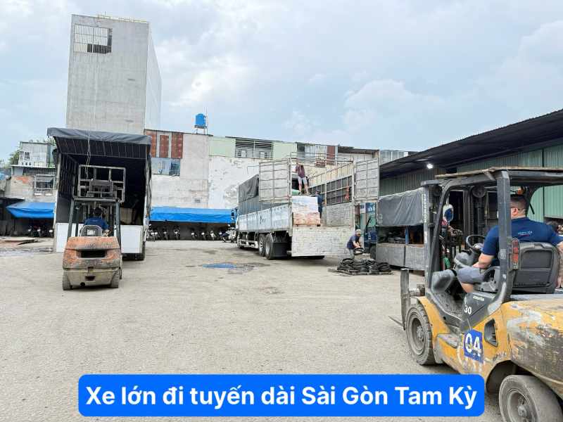 Xe lớn đi tuyến dài Sài Gòn Tam Kỳ 