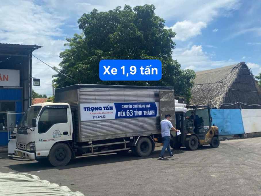 Xe Tải Nhỏ (Dưới 2 Tấn)