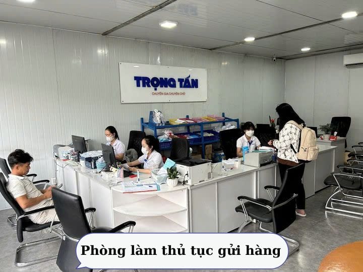 xe tải nhỏ chở hàng