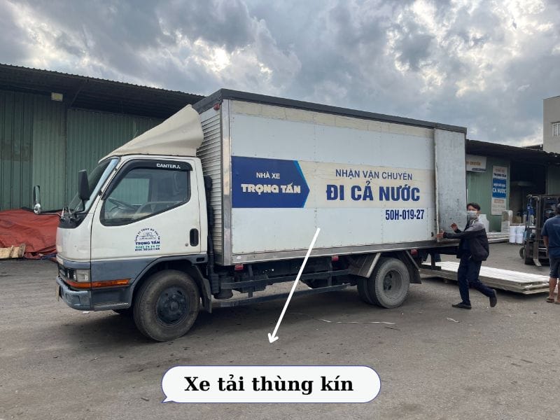 xe tải nhỏ chở hàng