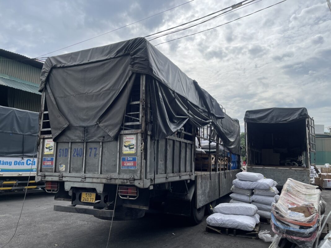 xe tải chở hàng Sài Gòn Tây Ninh