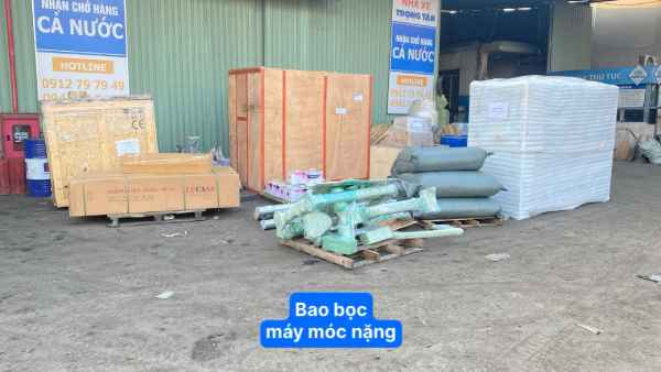 Hàng máy móc nặng 