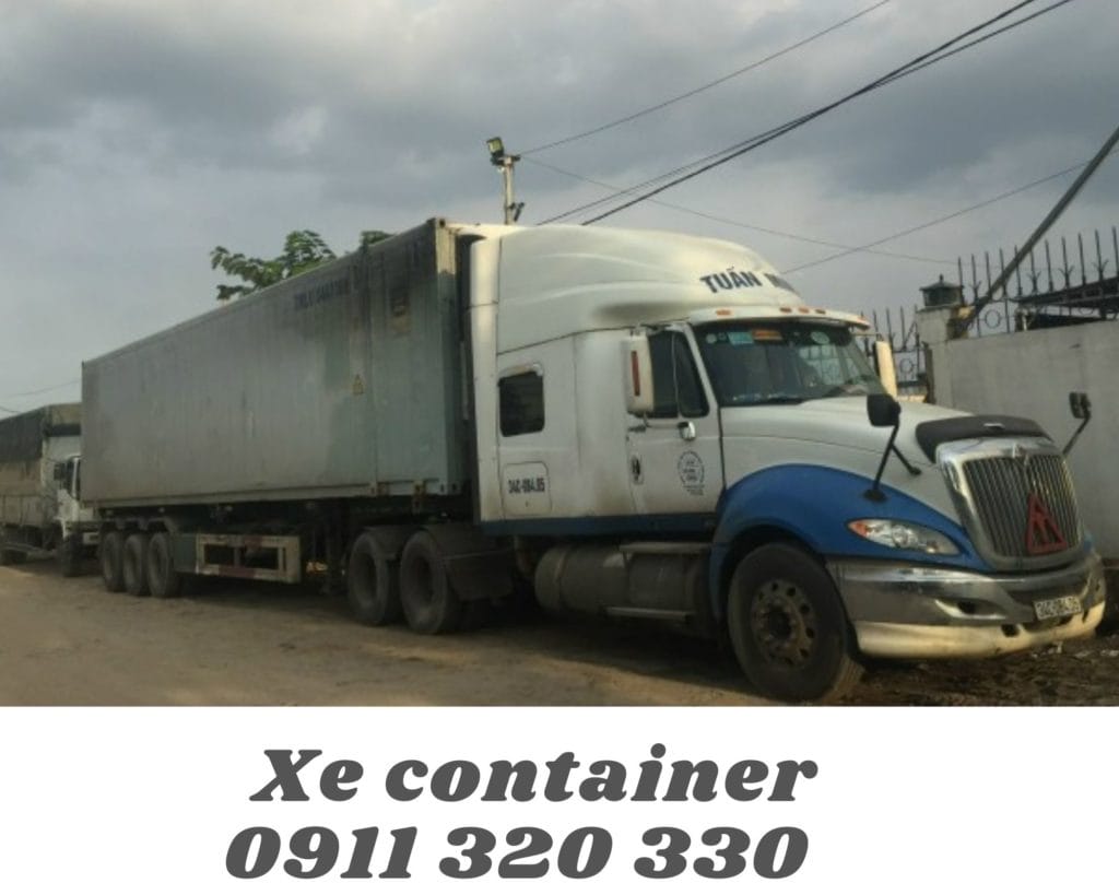 Xe Container chở hàng đi Bình Định