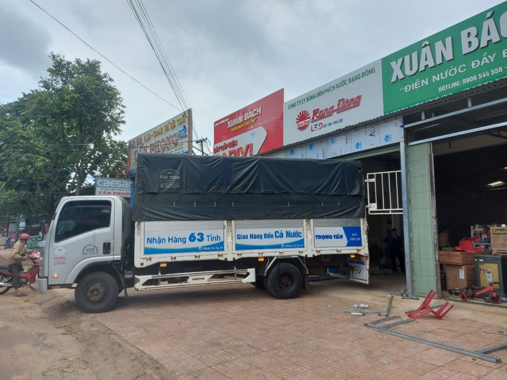 Xe tải giao nhận hàng tận nơi Sài Gòn đi Phú Thọ