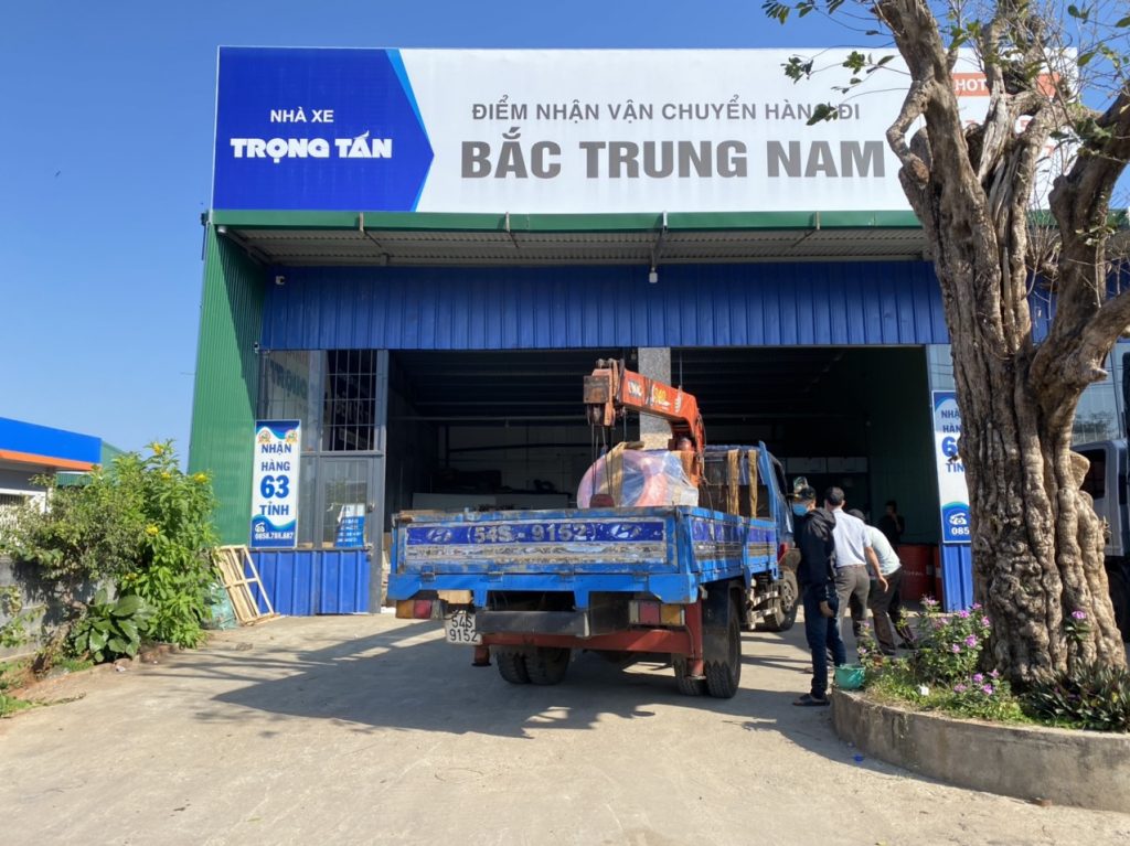 Nhà xe chuyển hàng Quảng Nam đi Sài Gòn