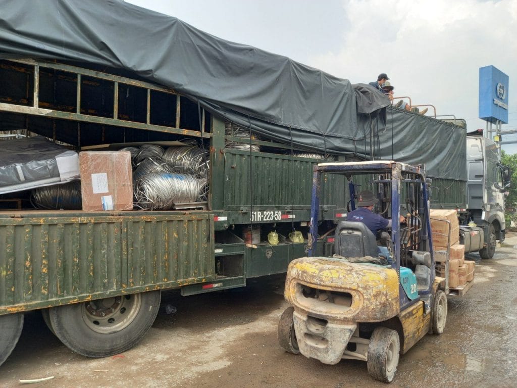 Container chở hàng Nam Định