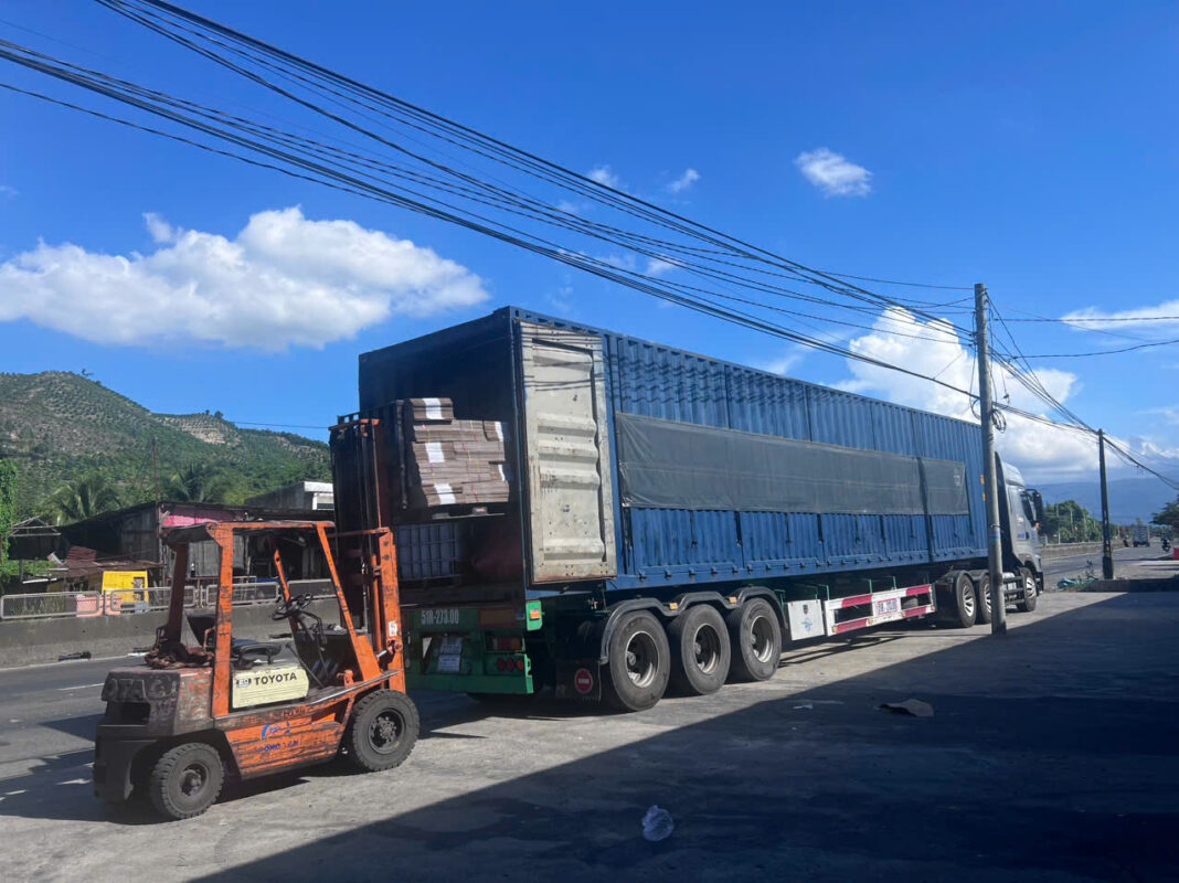 Vận chuyển hàng từ HCM đi Nha Trang