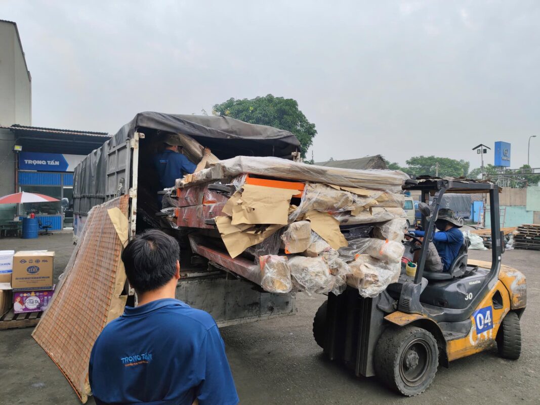 Vận chuyển hàng từ HCM đi Nha Trang