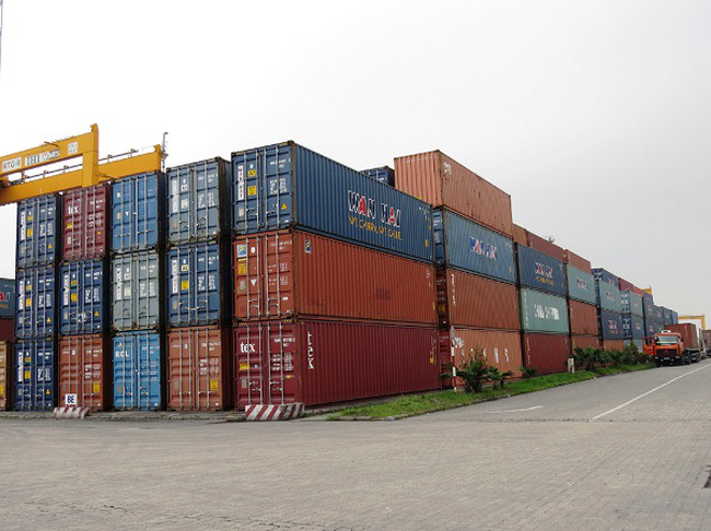 Container cang