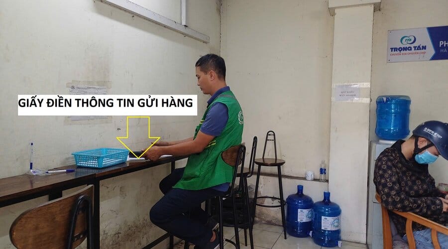 Thủ tục gửi hàng tại chành xe