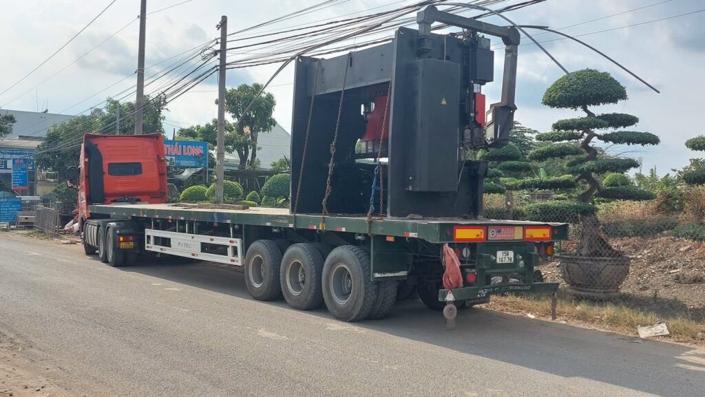 Vận chuyển hàng máy móc đến Đà Nẵng