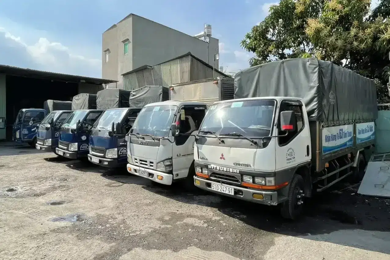 Xe tải chở hàng tại chành xe đi Bình Định