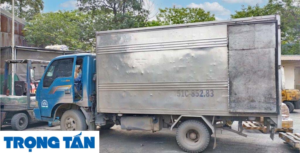 Xe tai 125 tan thung ngan
