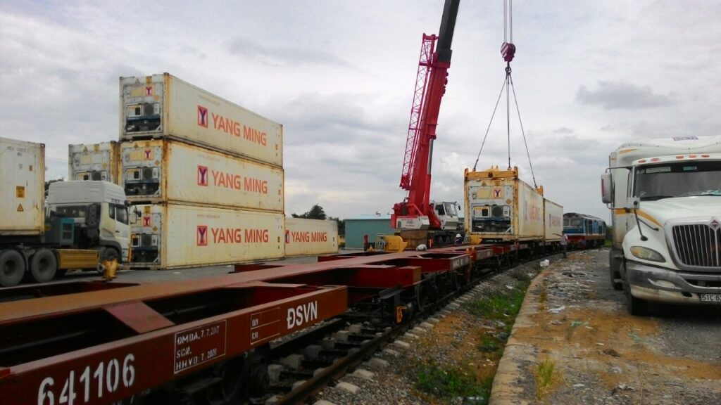 Vận chuyển container đi bình Phước