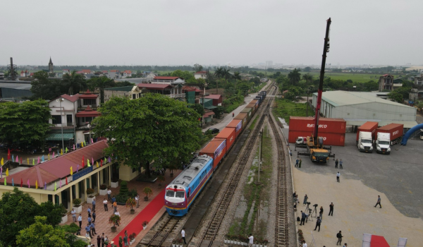 van- chuyen - container -di -nghe-an