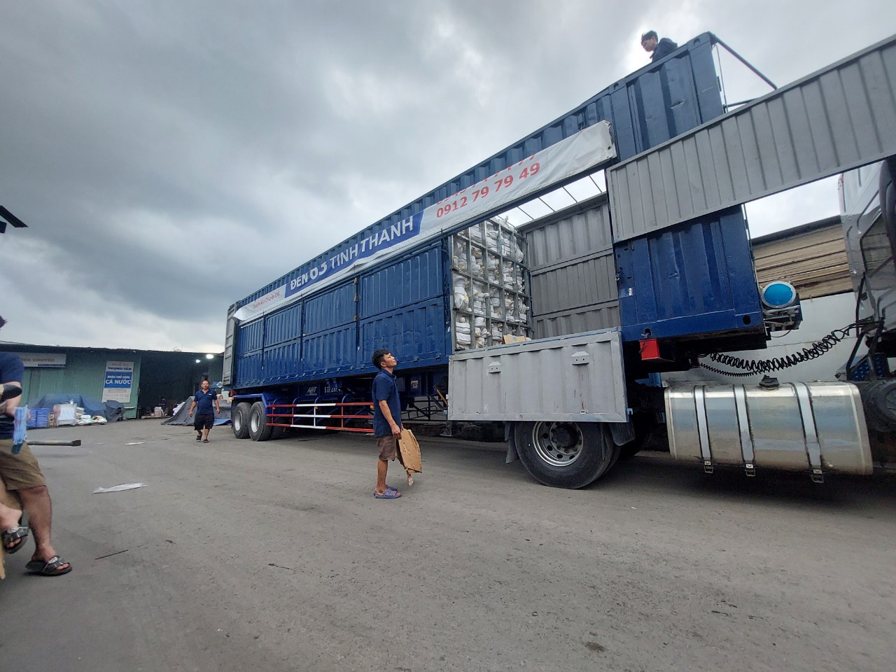 Vận chuyển container Sài Gòn đi Quảng Ninh