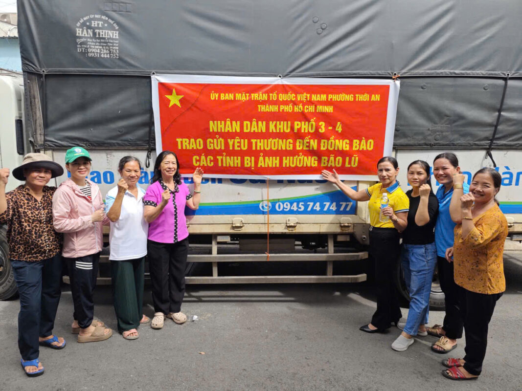 Vận Tải Trọng Tấn hỗ trợ lũ lụt