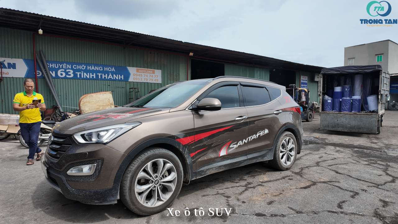 Xe ô tô SUV Santafe