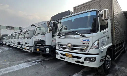 Xe Tải Chở Hàng Trọng Tấn