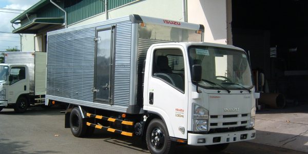 Xe 2,5 tấn thùng kín Xe 2,5 tấn thùng kín