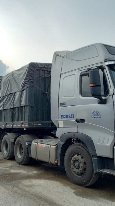 xe container mui bạt