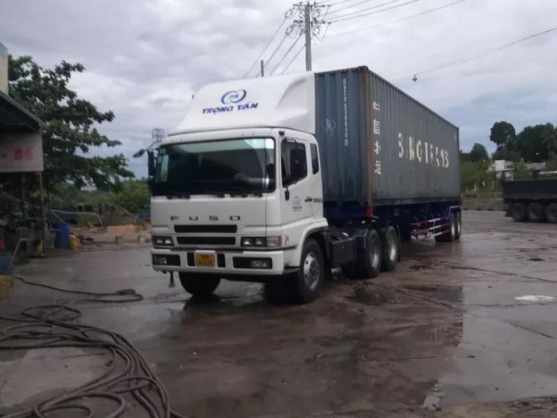 giao hàng quốc lộ xe tải chở hàng ở đà nẵng