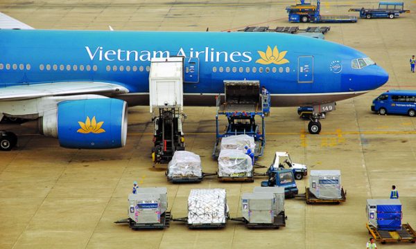 phương tiện vận chuyển hàng hóa bằng đường hàng không