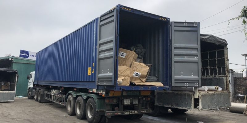 Xe Container Chuyển Hàng Đi Bình Định